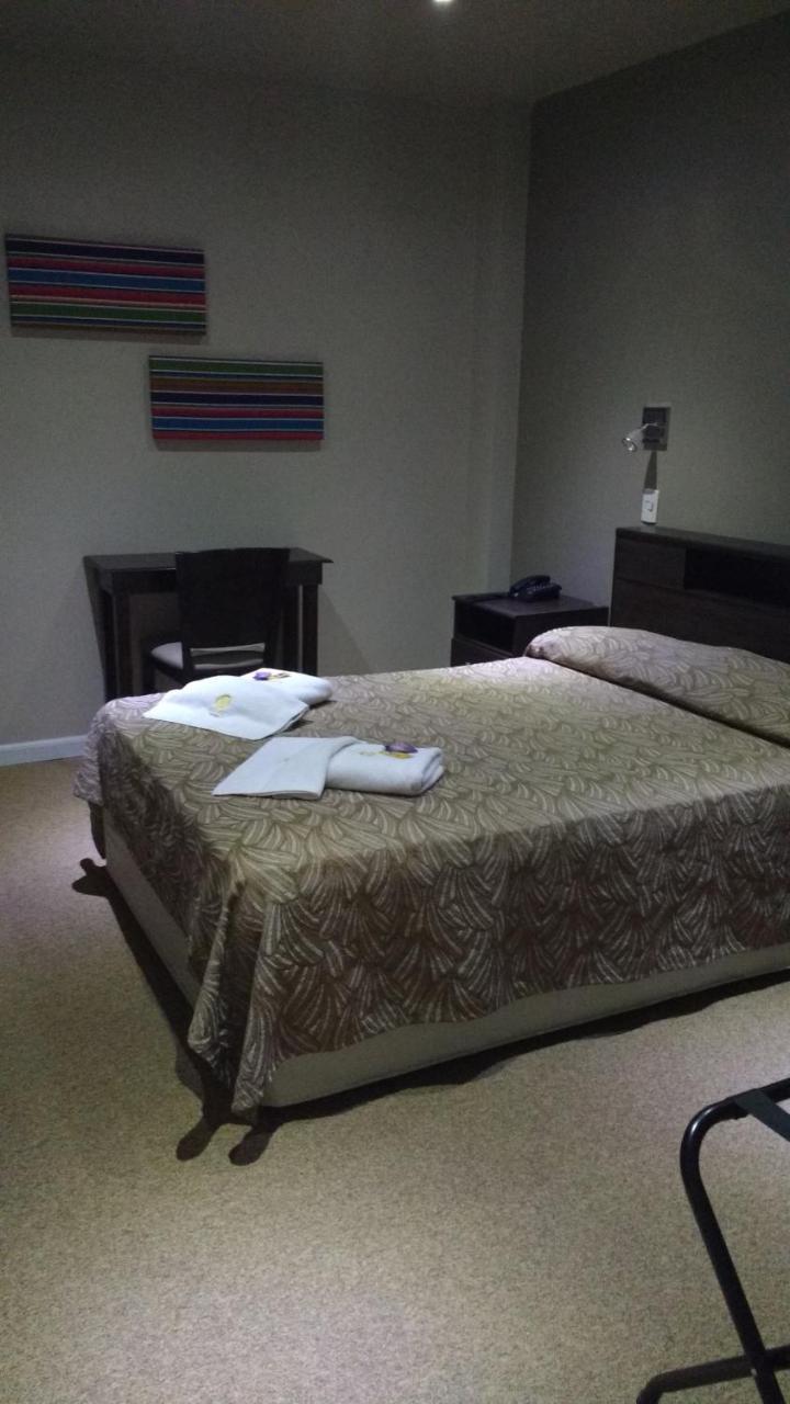 Hotel Lazaro บียาเมอร์เซเดส ภายนอก รูปภาพ