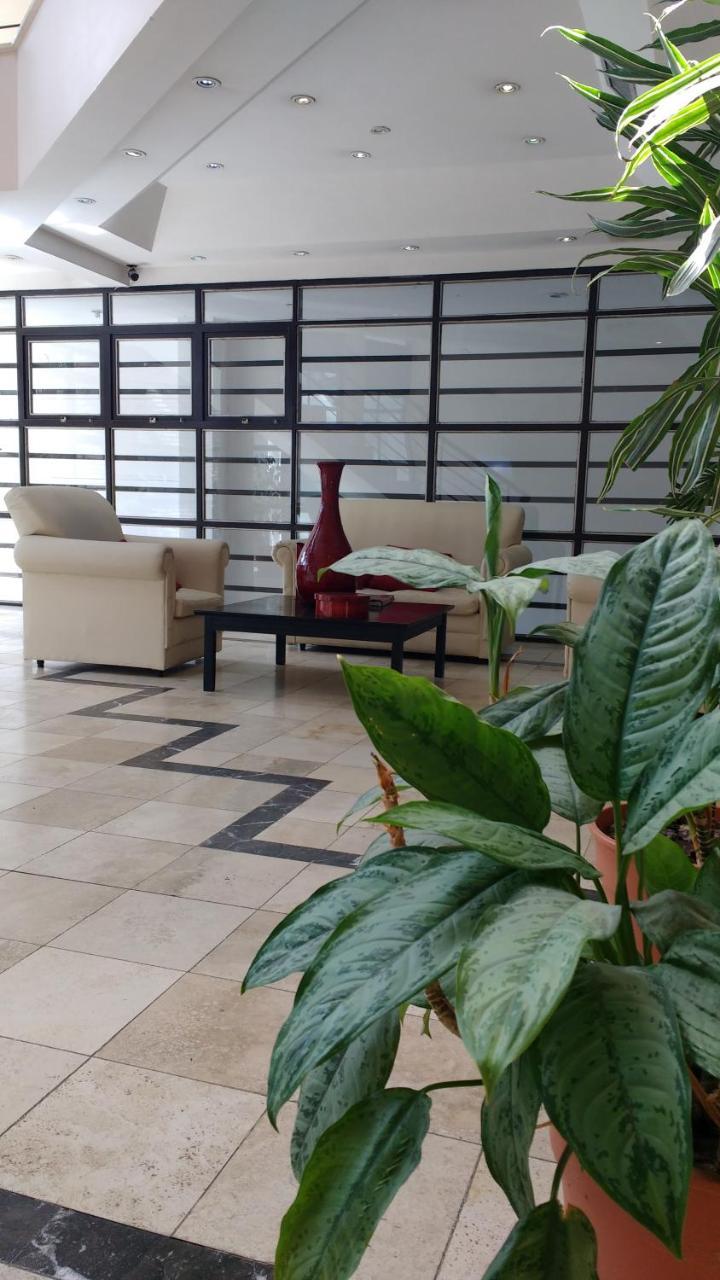 Hotel Lazaro บียาเมอร์เซเดส ภายนอก รูปภาพ